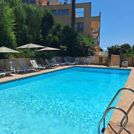 2 Pieces Climatise Dans Avec Piscine Apartment